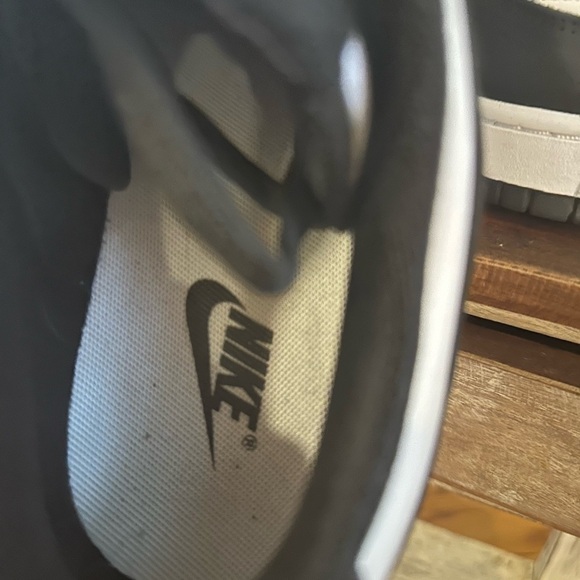 EUC Nike Dunk Low Retro Black & White Pandas Sz:M10/ W 11.5 In The Box. - Picture 6 of 8